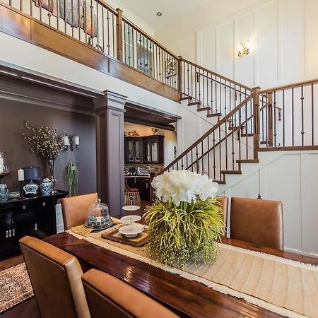 Grace Guest House Уайт Рок Екстериор снимка